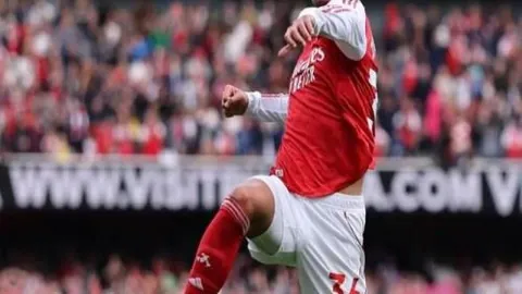 B费成长记：阿勒代斯称赞，场上挥臂动作减少，演绎成熟风范